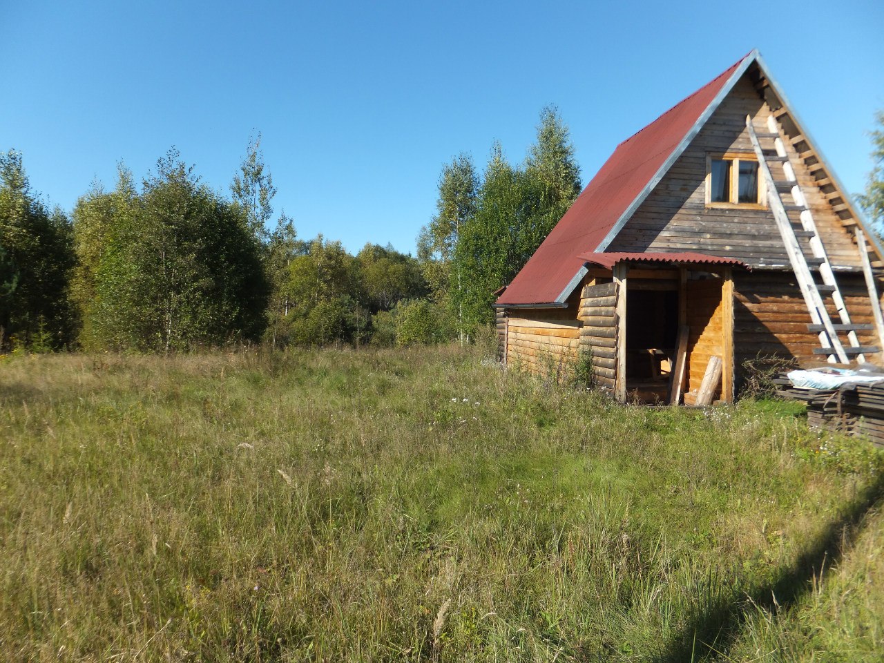 домик в деревне Истошно Демянский р-он. Новгородская обл.