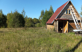 домик в деревне Истошно Демянский р-он. Новгородская обл.